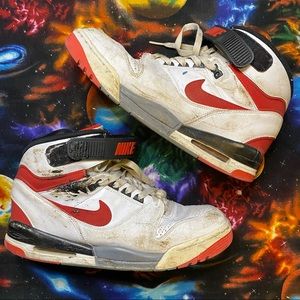 VTG Nike Air Evolution Sneakers 10